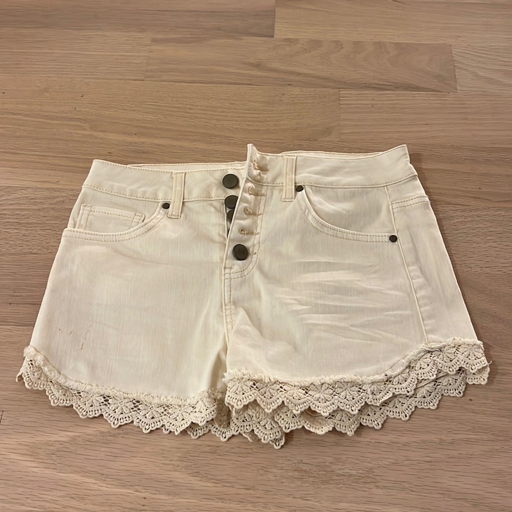 Super cute lace jean shorts